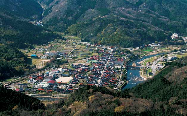 黒坂遠景